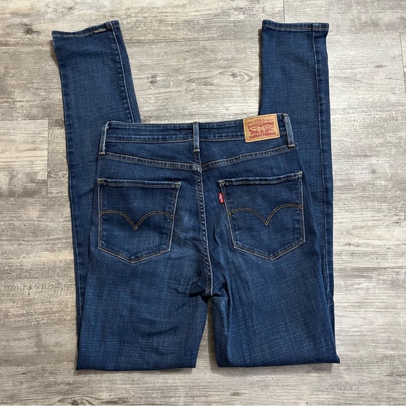 Levi’s High Rise Skinny - Picture 3 of 7